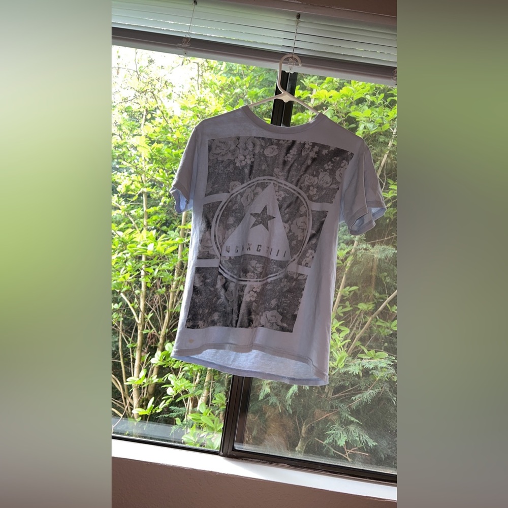 Tony Hawk Blue and Grey Floral Star Graphic T-Shirt